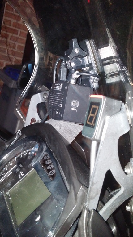 Z1000SX - 파인뷰 블랙박스 진동원인 및 위치수정