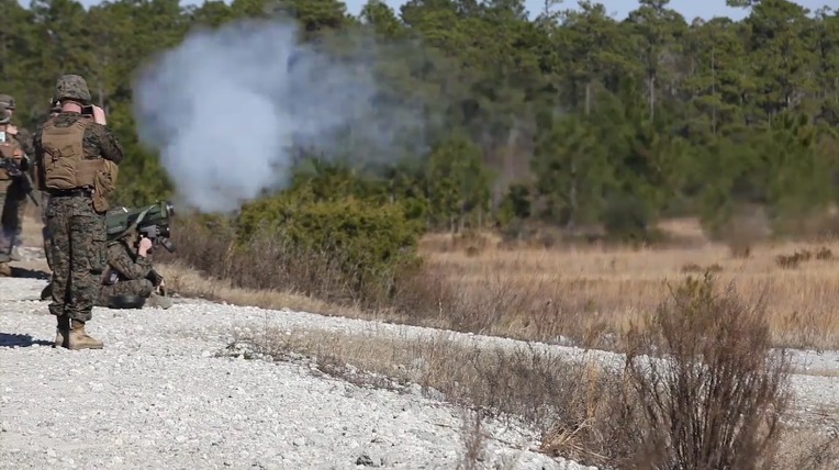 미군의 FGM-148 재블린 대전차 미사일 발사 훈련 - US Army FGM-148 Javelin Anti Tank Missile fire training 