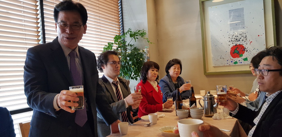 995AF54D5C6AB47F1ECCCE