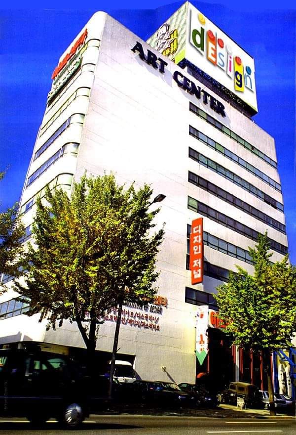 디자인의 솔루션을 간단명료하게 해결할수 있도록 도와주는 ''신시각언어의 구조론''은