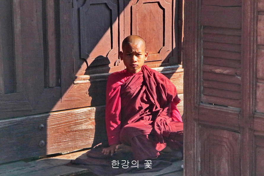 쉐양삐 수도원(Shwe Yan Pyay Monasstery)-1